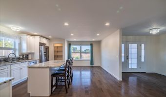 937 Carter St SW, Bandon, OR 97411