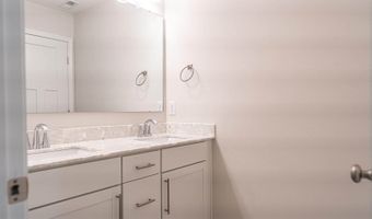 101 Bluegrass Ct, Aberdeen, NC 28315