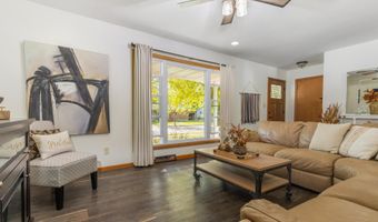 1011 NE 11th Ave, Aberdeen, SD 57401
