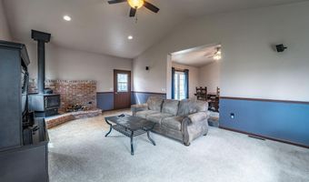 8385 6TH St, Amherst Junction, WI 54407