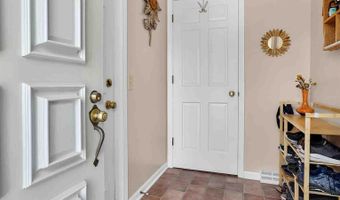 19 Sugar Maple Trl, Madison, WI 53717