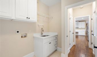 870 Longstone Lndg, Alpharetta, GA 30022