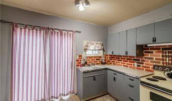 1134 Atchison St, Atchison, KS 66002