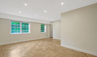 1315 N ODE St 704, Arlington, VA 22209