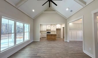 2302 Thomas St, Adel, GA 31620