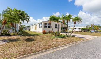 333 Loquat Dr, Barefoot Bay, FL 32976