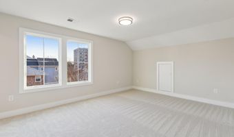 2150 N STAFFORD St, Arlington, VA 22207