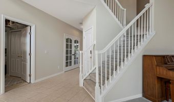 1690 Meadowside Dr, Ann Arbor, MI 48104