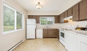 1670 Tudor Dr, Ann Arbor, MI 48103