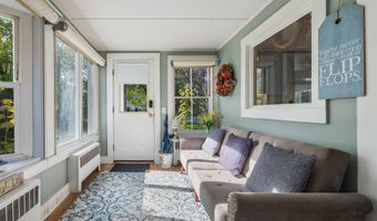 75 Ledgelawn Ave, Bar Harbor, ME 04609