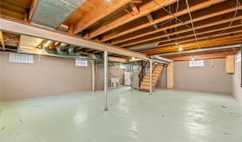 2330 Parkway Blvd, Alliance, OH 44601