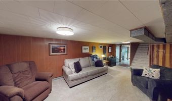 1402 W Clark St, Albert Lea, MN 56007
