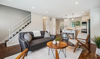 132 N GLADDEN St N, Alexandria, VA 22304