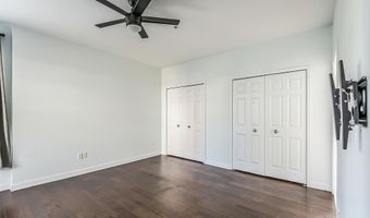 922 W Summerfield Glen Cir, Ann Arbor, MI 48103