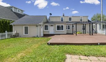 114 Interlochen Dr, Algonac, MI 48001