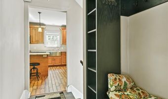 194 Gould Ave, Warwick, RI 02888