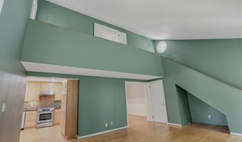 7607 MARYKNOLL Ave, Bethesda, MD 20817