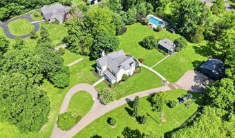 11005 Park Rd, Anchorage, KY 40223