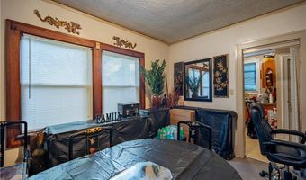 531 Fernwood Dr, Akron, OH 44320