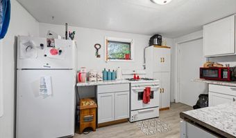 206 6th Ave, Belle Fourche, SD 57717