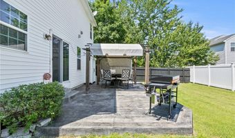 111 Aegean Ave, Amherst, NY 14228