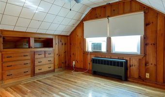 9 Cannon St, Cranston, RI 02920