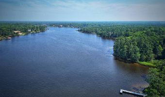 740 Log Cabin Rd, Arapahoe, NC 28510