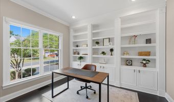 20102 DESERT FOREST Dr, Ashburn, VA 20147