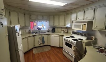 1117 Wren Cir, Barefoot Bay, FL 32976