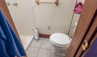 302 Vine St, Alton, MO 65606