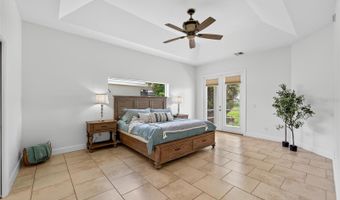 924 BUNKER VIEW Dr, Apollo Beach, FL 33572