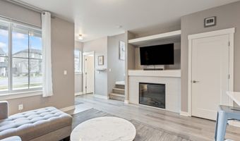 2561 NE Purcell Blvd, Bend, OR 97701