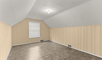 10045 Ruth Ave, Allen Park, MI 48101