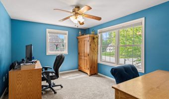 16 Breakneck Rd, Hudson, NH 03051