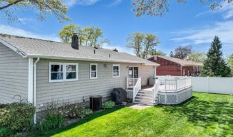 900 Cable Ave, Beachwood, NJ 08722