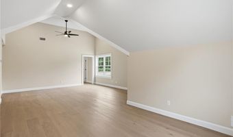 413 New River Rd, Lincoln, RI 02838
