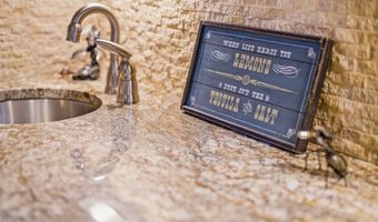 227 W AUBURN SKY Ct, Casa Grande, AZ 85122