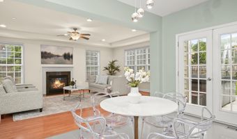 6005 ROOSEVELT St, Bethesda, MD 20817