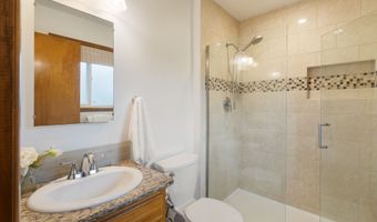 24950 NE AIRPORT Rd, Aurora, OR 97002
