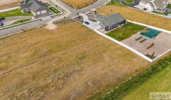 5561 Malheur River St, Ammon, ID 83406