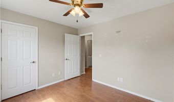 2515 SE 4th St, Bentonville, AR 72712