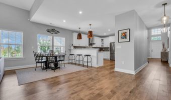61 Milky Way Dr, Barnegat, NJ 08005