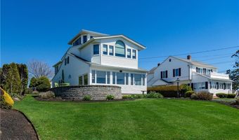 276 Bonnet Point Rd, Narragansett, RI 02882