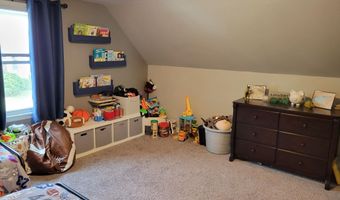 128 E Montford Ave, Ada, OH 45810