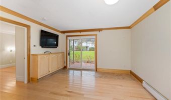 364 Bellevue Ave D3, Newport, RI 02840