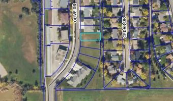 1614 Olive Dr, Aberdeen, SD 57401