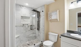 1 Tupperware Dr 316, North Smithfield, RI 02896