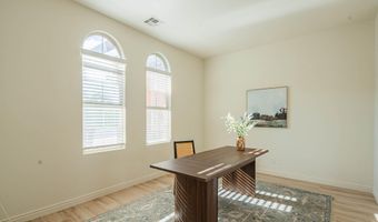 2073 S NAVAJO Ct, Chandler, AZ 85286