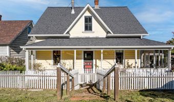 33850 East Ln, Albion, CA 95410