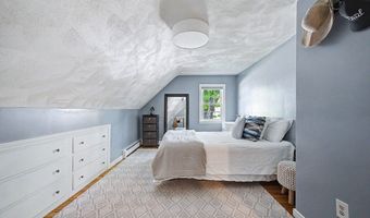 25 Claire Dr, Attleboro, MA 02703